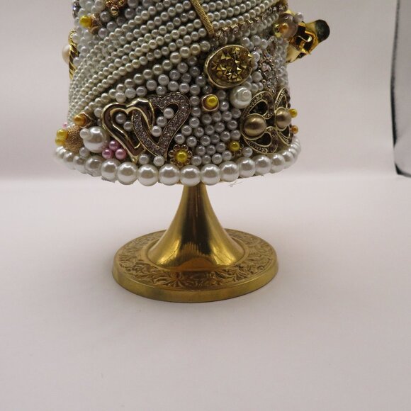 Hand crafted Upcycled Vintage to Modern Jewelry Christmas Tree - Picture 6 of 10